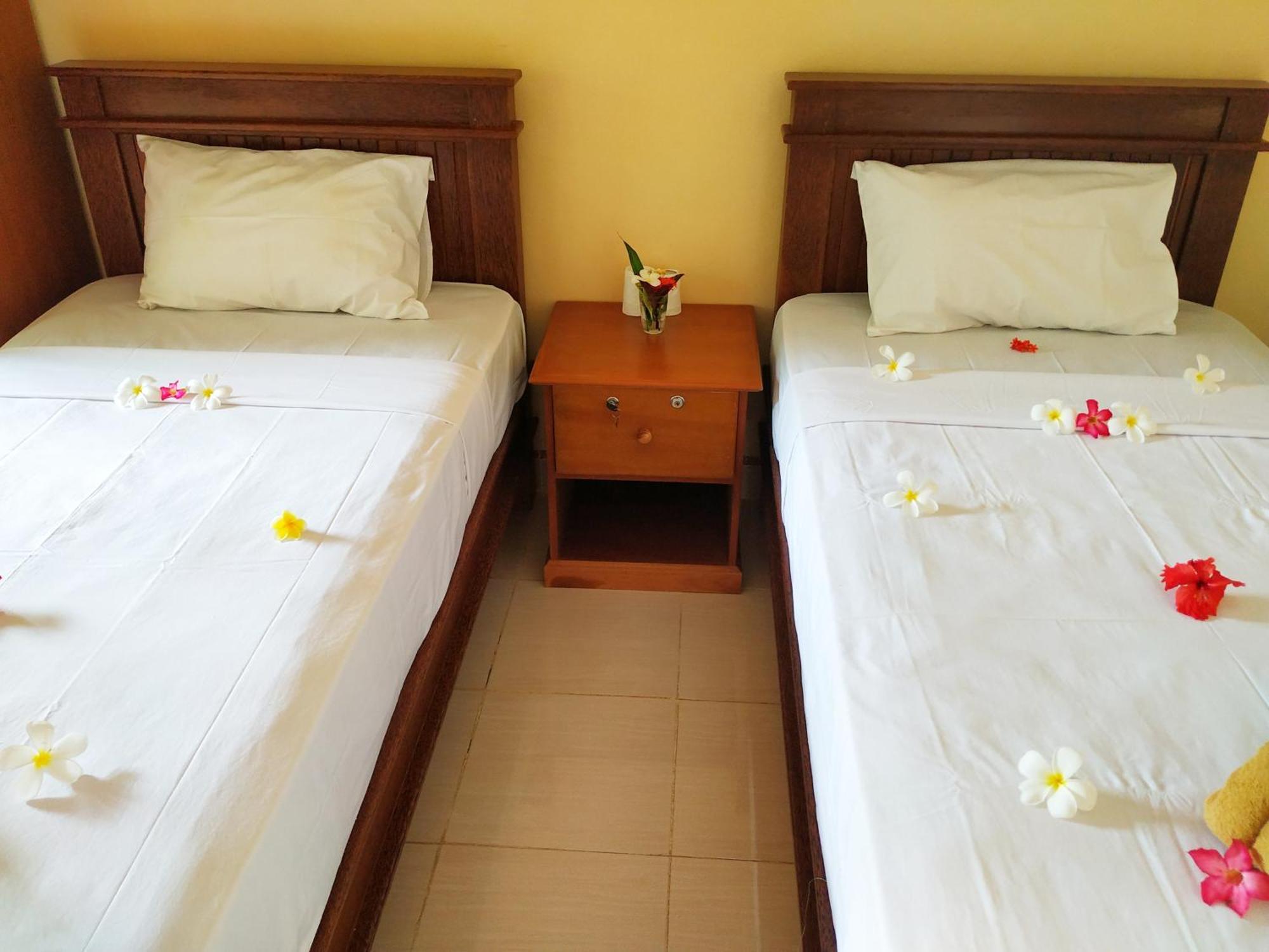 Asih Homestay เปมูเตรัน ภายนอก รูปภาพ