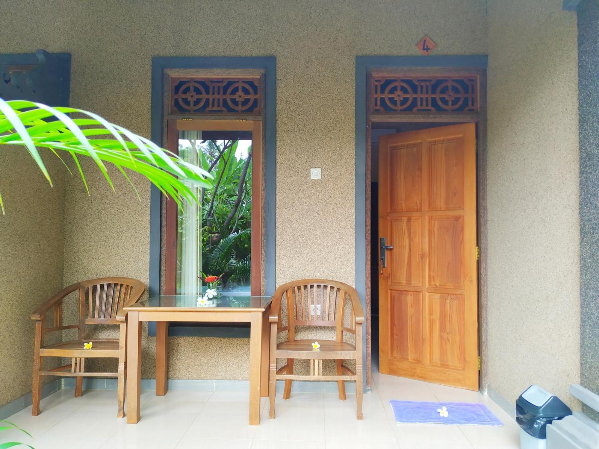 Asih Homestay เปมูเตรัน ภายนอก รูปภาพ